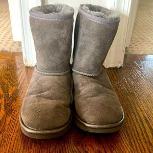 Uggs size 2